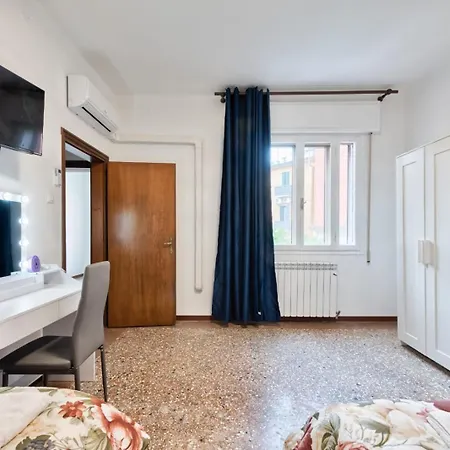 Downtown Railway Station Affittacamere *