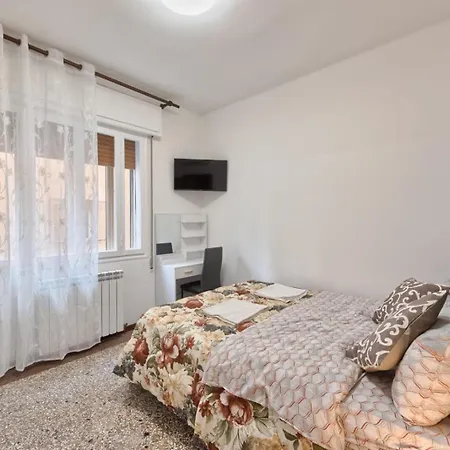 Affittacamere Downtown Railway Station Mestre