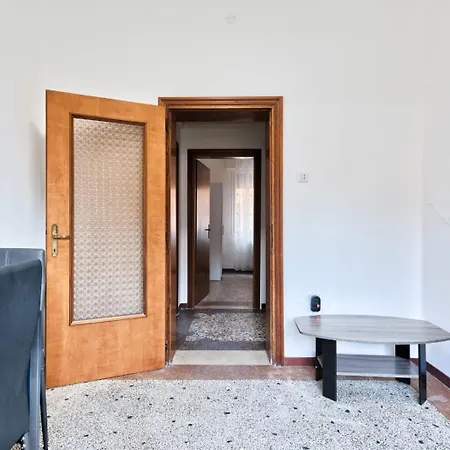 Downtown Railway Station بيت ضيافة ميستر