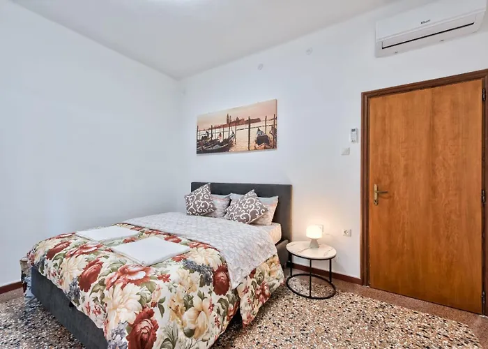 게스트하우스 Downtown Railway Station