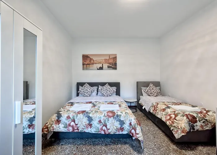 Downtown Railway Station 메스트레