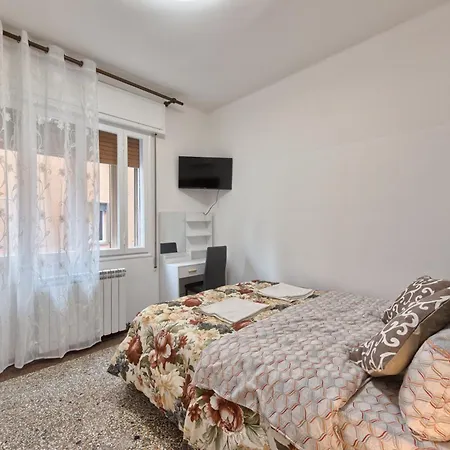 Πανσιόν Downtown Railway Station *