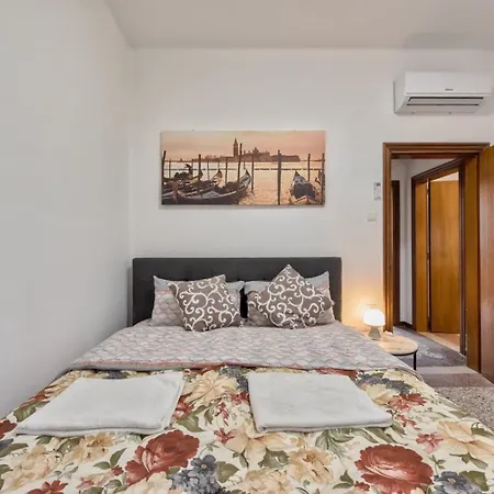 Downtown Railway Station Πανσιόν *