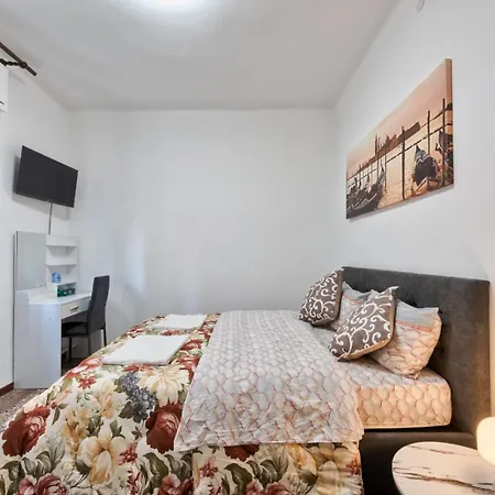 Downtown Railway Station Πανσιόν *